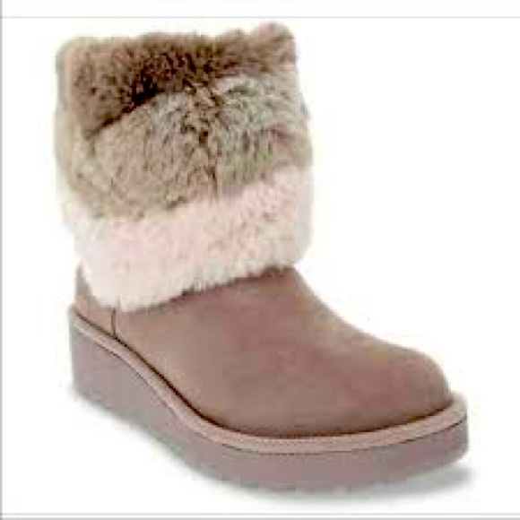 Women's London Fog LFW-Cozy Taupe
Beige Fur Collared Ankle Boots Size 6 - Picture 3 of 16